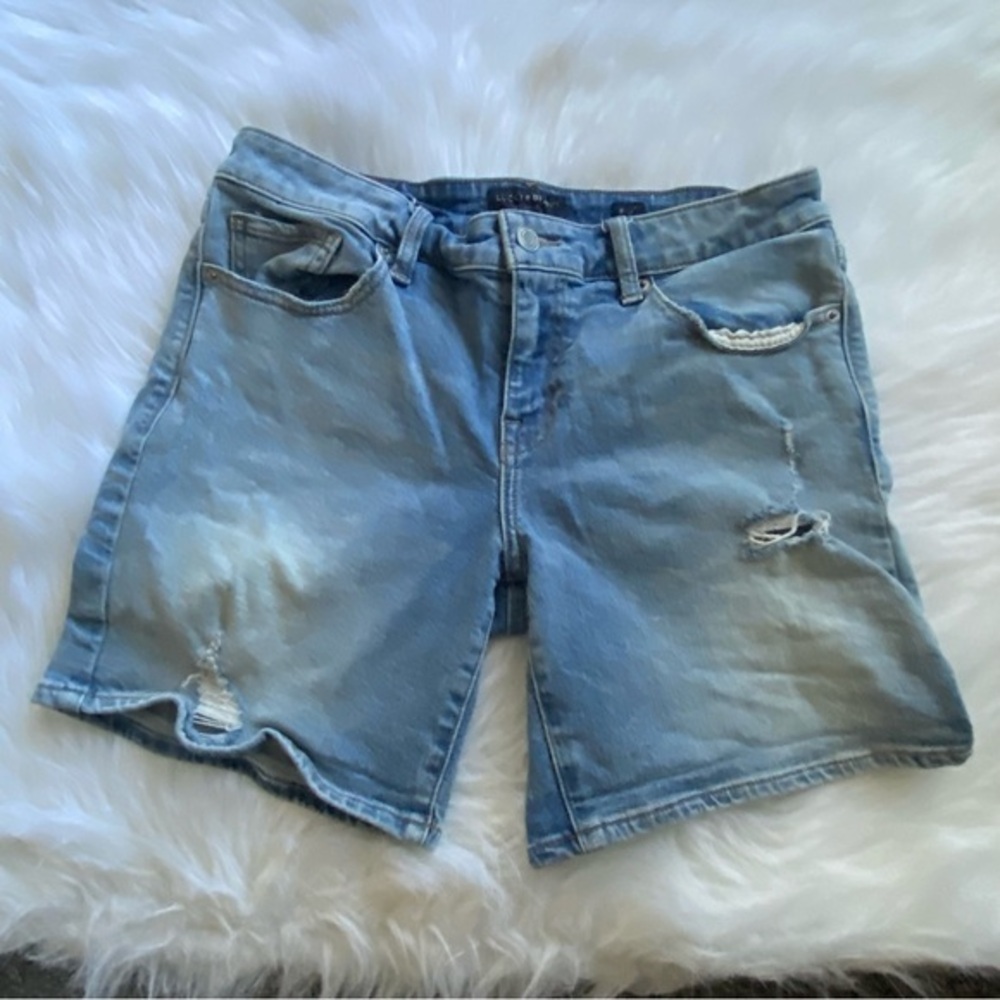 Lucky Brand Shorts Size 6/28‎ Ripped Distressed Blue Denim Jeans Women’s